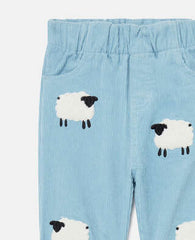 Baby Kordhose mit Schaf-Motiven in Hellblau